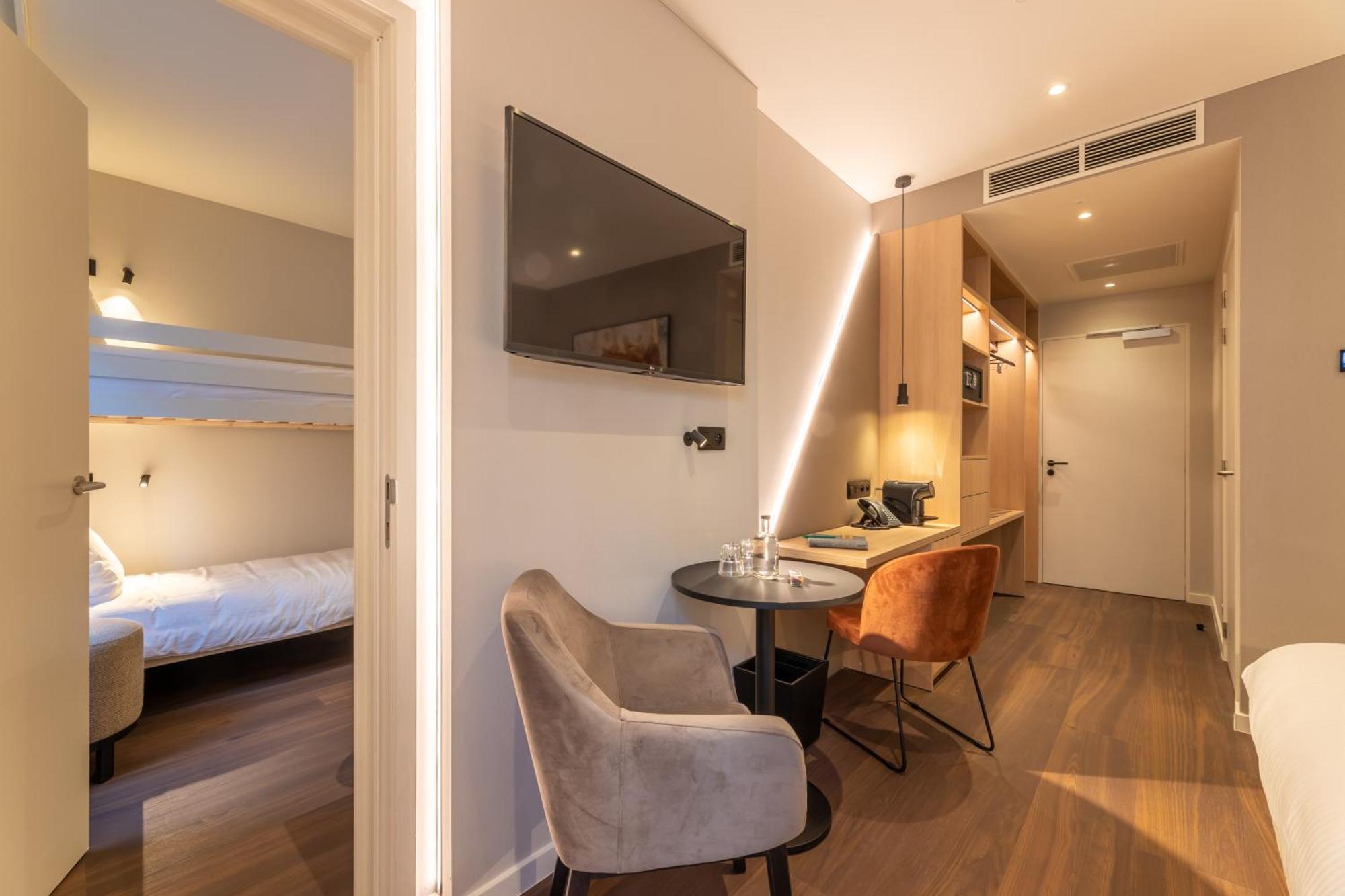 Hotel The Cornr 4*